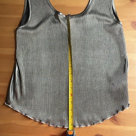 Metallic Silver Ribbed Tank Top 🪩 - Picture 6 of 7